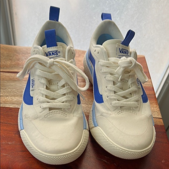 Vans Cream and Blue Old Skool Sneakers - Picture 3 of 6